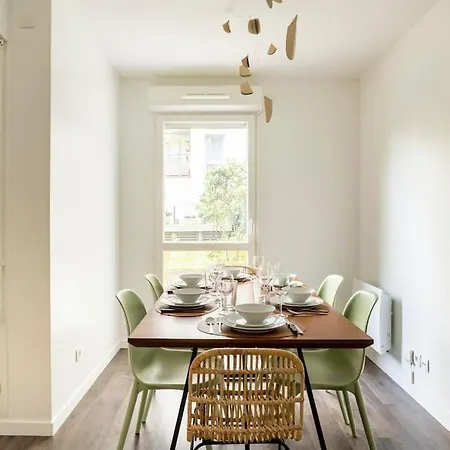 Garden /20 Min Champs Elysees /30 Min Eiffel Tower Apartment *