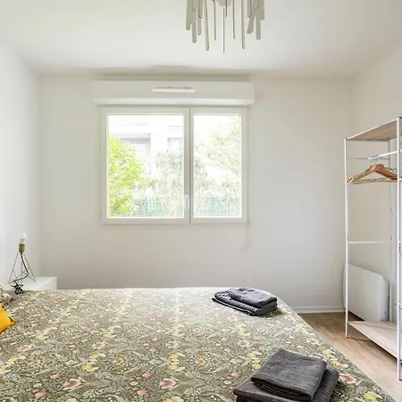 Apartment Garden /20 Min Champs Elysees /30 Min Eiffel Tower *