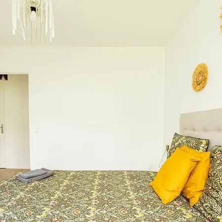 Apartment Garden /20 Min Champs Elysees /30 Min Eiffel Tower